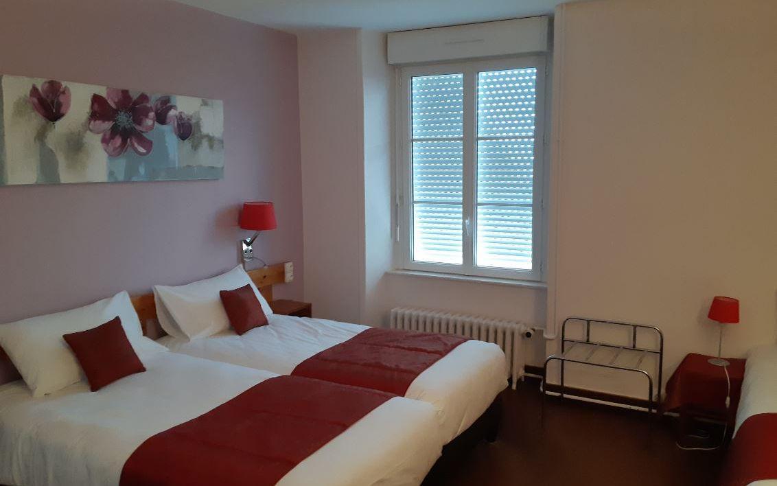 Le 120 - Groupe Logis Hotels - Ex Auberge La Terrasse La Châtaigneraie 外观 照片