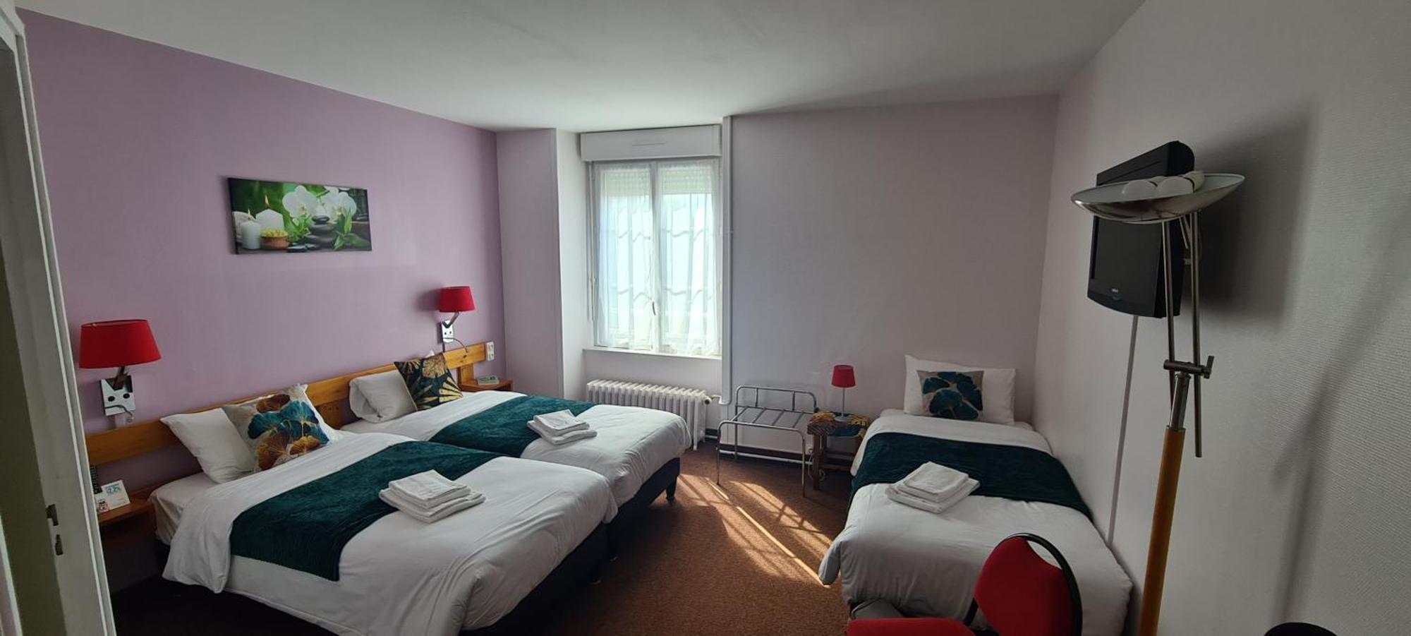 Le 120 - Groupe Logis Hotels - Ex Auberge La Terrasse La Châtaigneraie 外观 照片